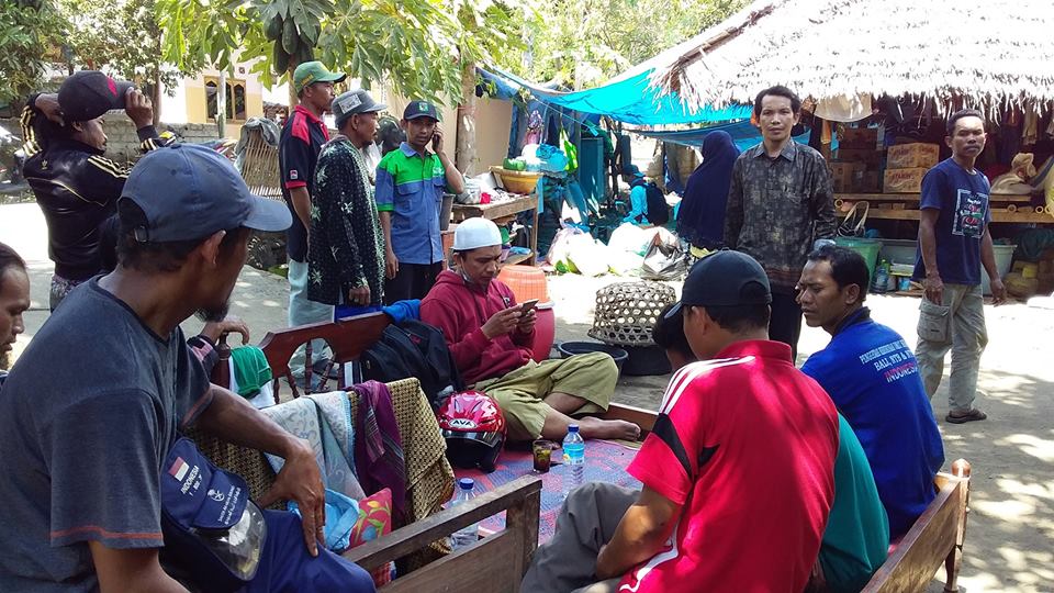 Pemdes Rensing Bat Salurkan Bantuan Tahap II Untuk Korban Gempa Lombok