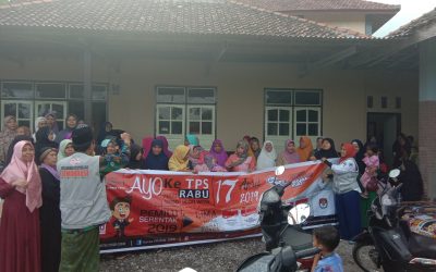 Relasi KPU Lotim Sosialisasikan Tata Cara Coblos pada Pemilu Mendatang Kepada Ibu-ibu Muslimat Rensing Bat